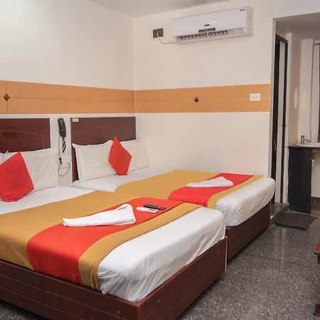 Hotel Boopathi Madurai Exteriör bild
