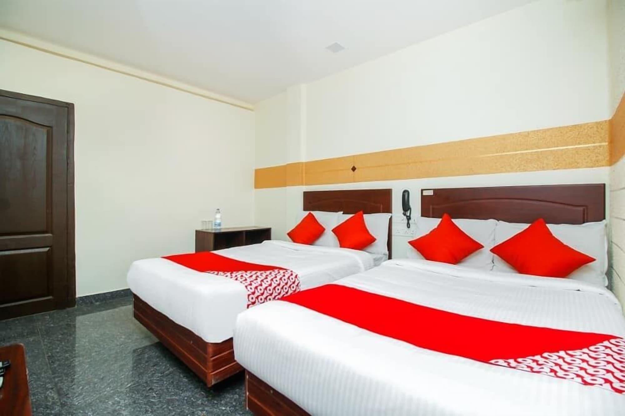 Hotel Boopathi Madurai Exteriör bild
