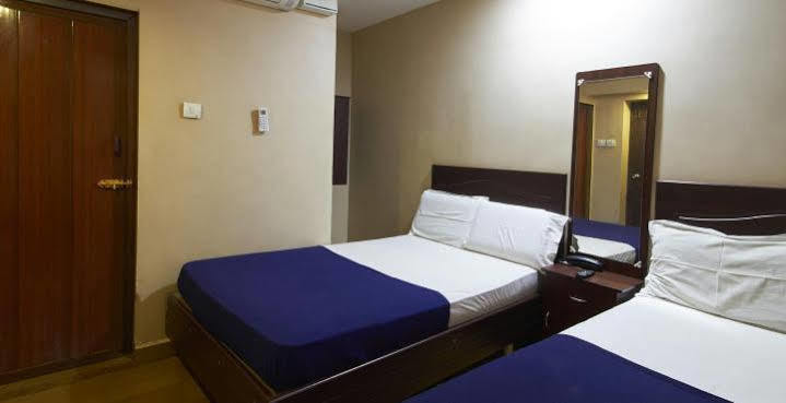 Hotel Boopathi Madurai Exteriör bild
