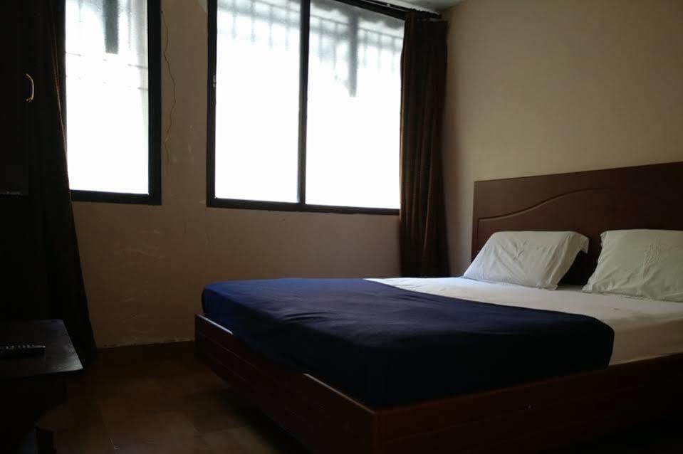Hotel Boopathi Madurai Exteriör bild